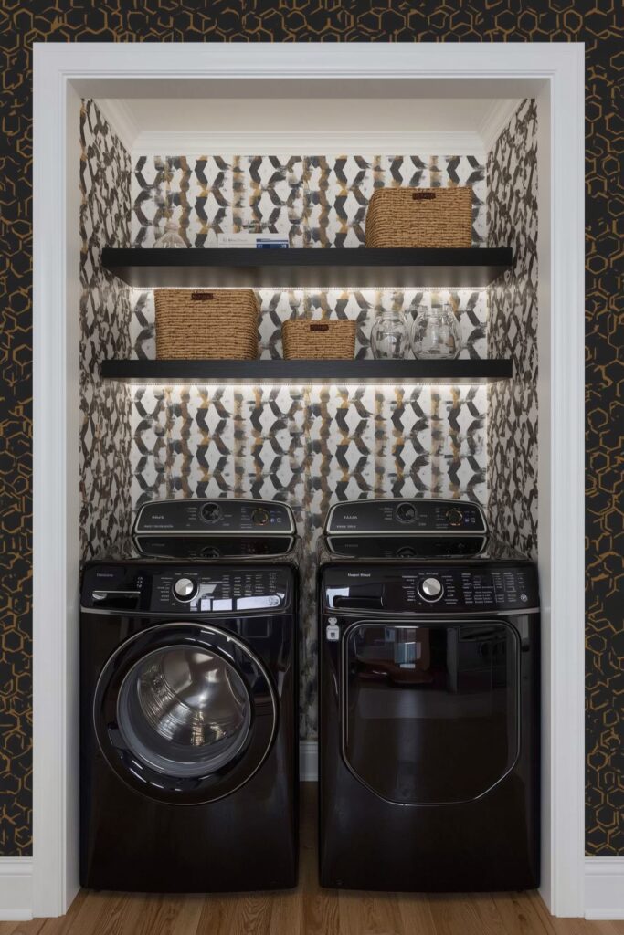 Use of Bold Wallpaper to Create Visual Depth
