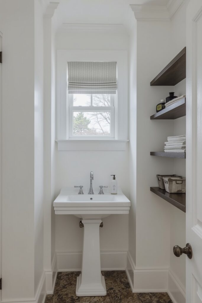 Classic Porcelain Sink in Tiny Alcove
