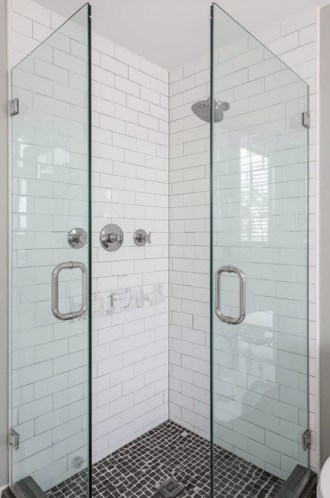 Corner Shower with Contrasting Grout Lines