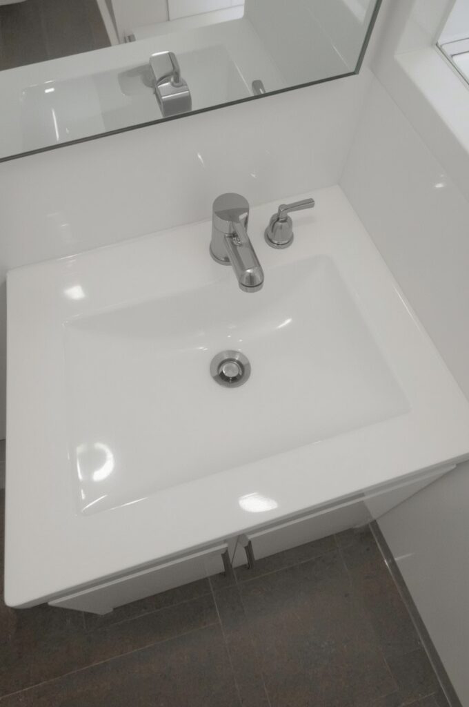 Maximize Corners with a Compact Corner Sink